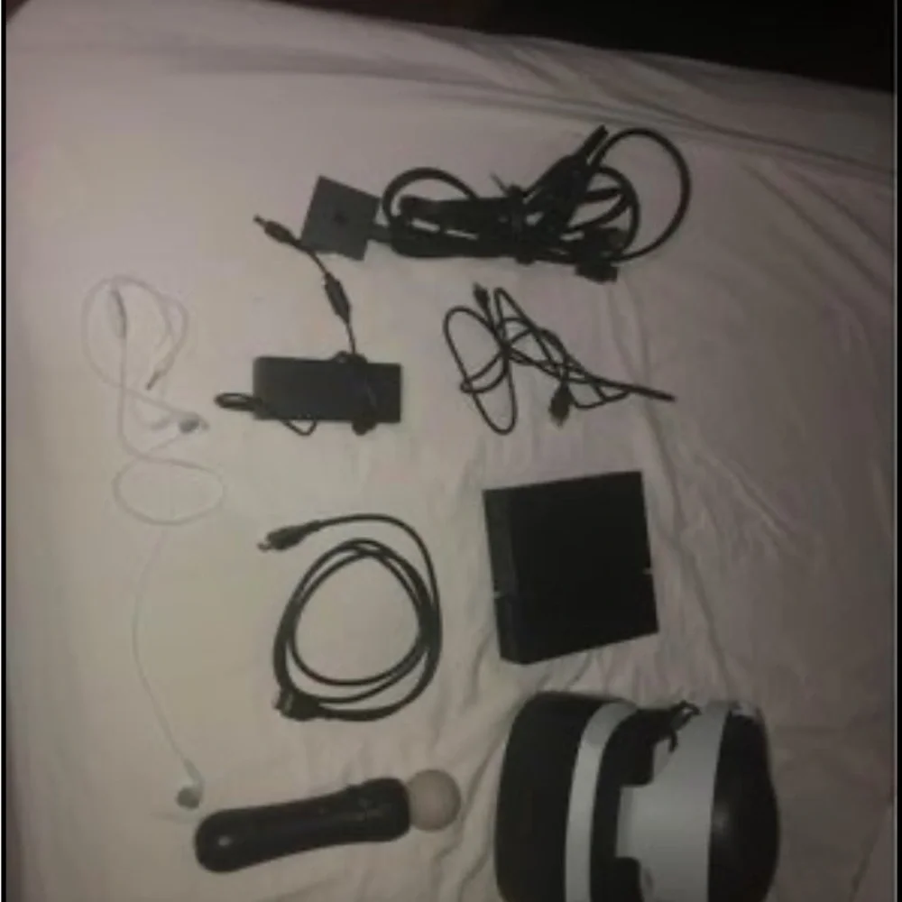 I am selling this PS VR, need it gone asap